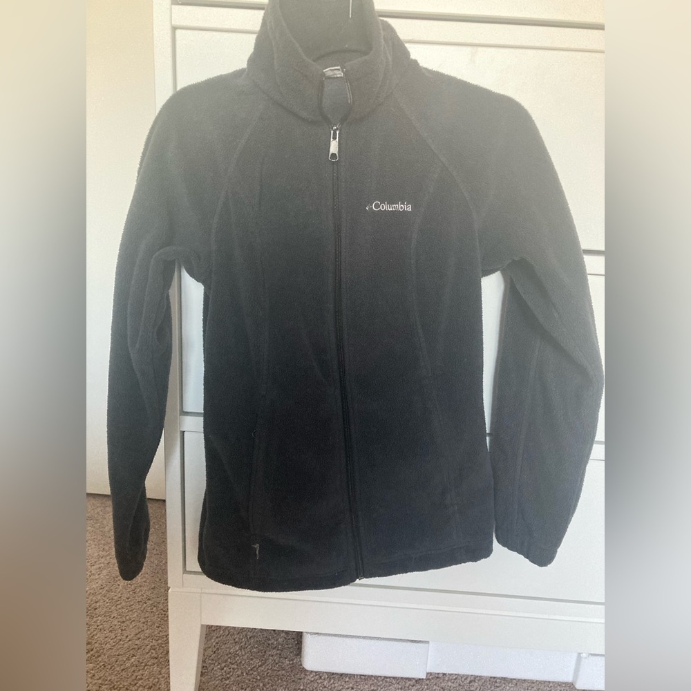 Dark Grey Columbia fleece size Small